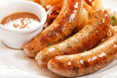 3 cách làm mới món xúc xích quen thuộc